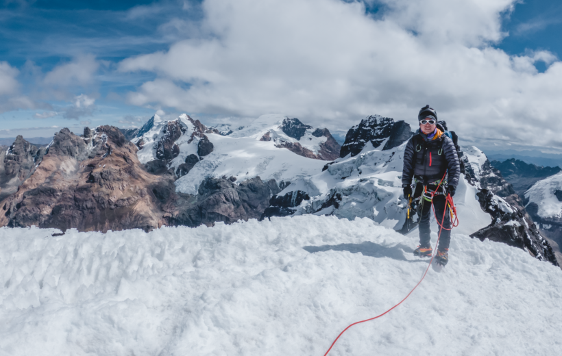 Huarapasca Summit